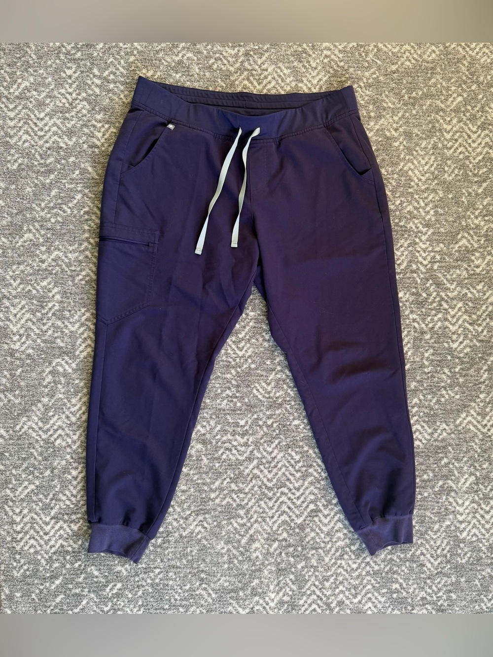 FIGS Women's Purple Scrub Pants Jogger Style XL